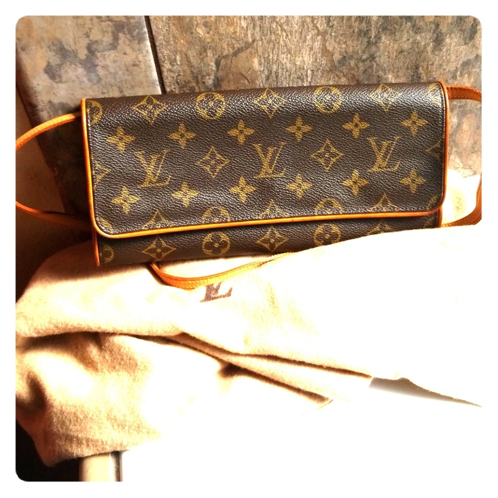 Louis Vuitton Pochette Twin GM